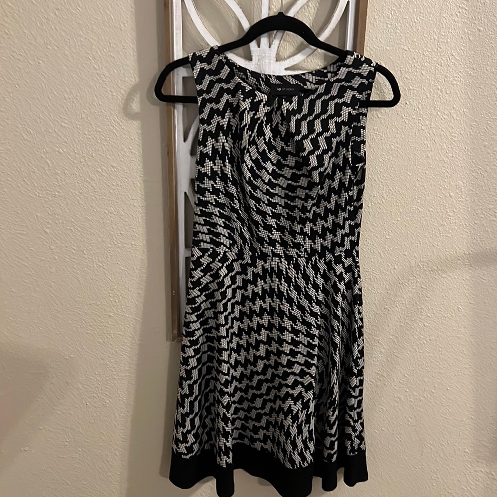Black and white pattern dress